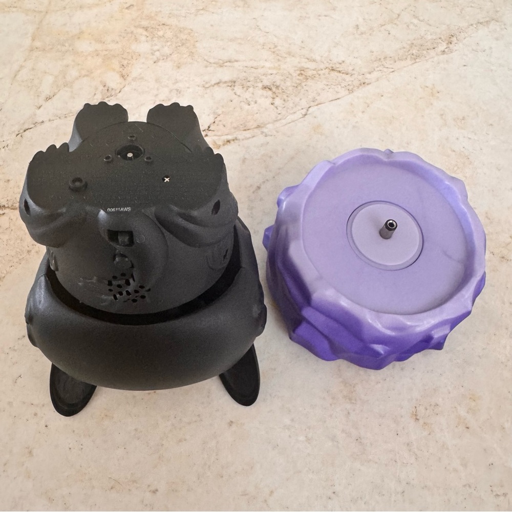 Spin Master Toothless Dragon Interactive Toy - Picture 7 of 9